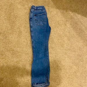 Women’s cowboy cut Wangler’s size 29